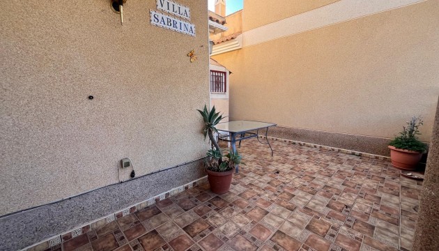 Sale - Villas - Playa Flamenca - Orihuela Costa