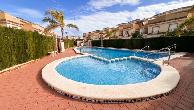 Sale - Townhouse - Pilar de la Horadada