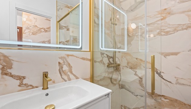 Resale - Wohnung - Punta Prima - Punta prima