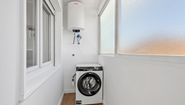 Resale - Wohnung - Punta Prima - Punta prima