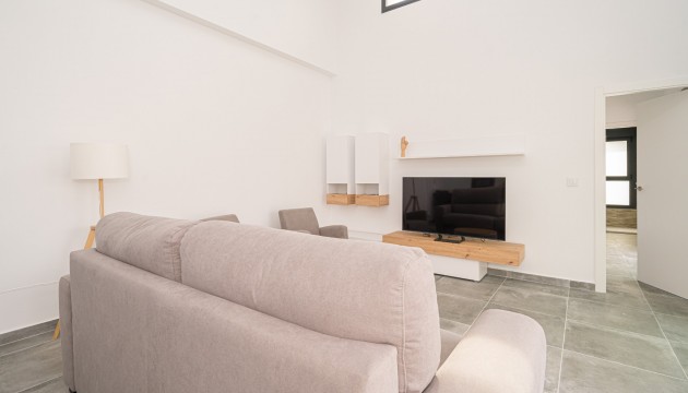 Resale - Villen
 - Daya Nueva