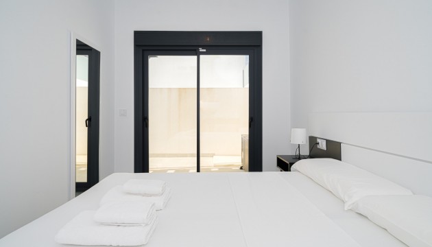 Resale - Villen
 - Daya Nueva