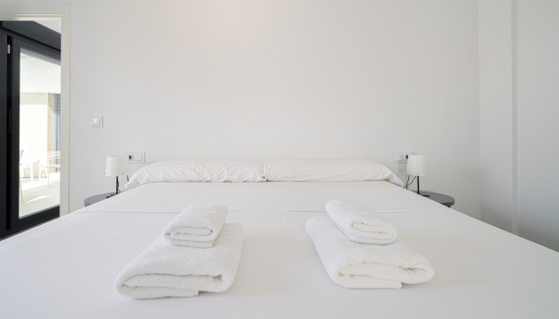 Resale - Villen
 - Daya Nueva