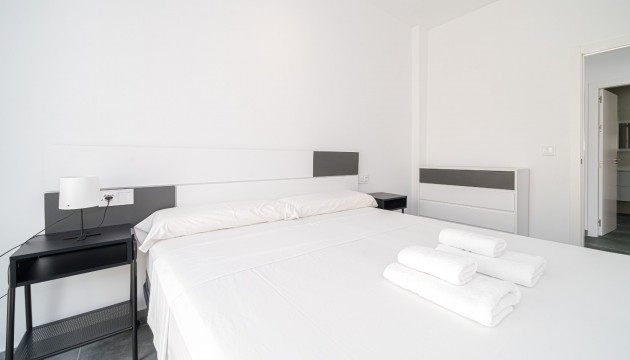 Resale - Villen
 - Daya Nueva