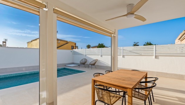 Sale - Villas - Torrevieja - El chaparral