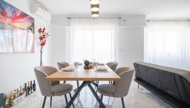 Revente - Appartement - Punta Prima - Punta prima