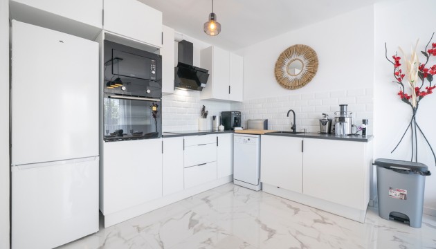 Revente - Appartement - Punta Prima - Punta prima