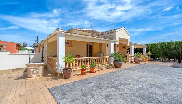 Sale - Villas - Almoradi - Las Heredades