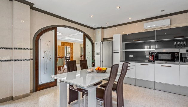 Resale - Villen
 - Ciudad Quesada - Rojales