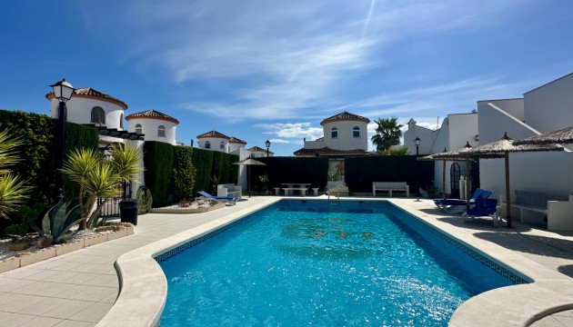 Sale - Villas - Guardamar - Guardamar del Segura