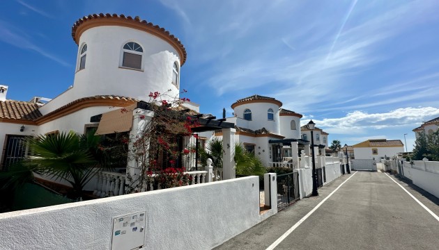 Sale - Villas - Guardamar - Guardamar del Segura