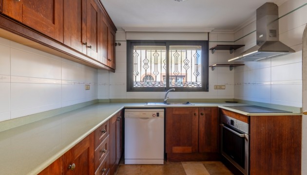 Resale - Villen
 - Villamartin