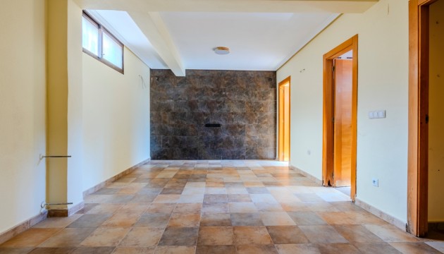 Resale - Villen
 - Villamartin