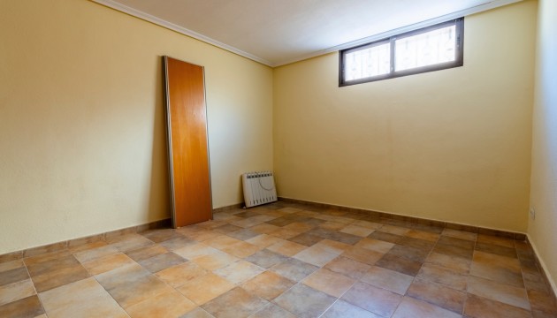 Resale - Villen
 - Villamartin