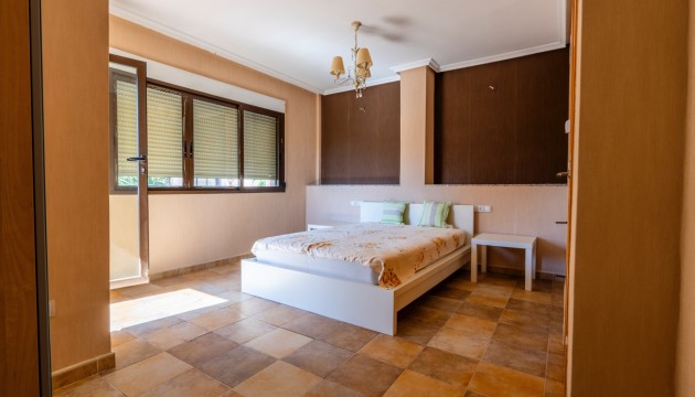 Resale - Villen
 - Villamartin