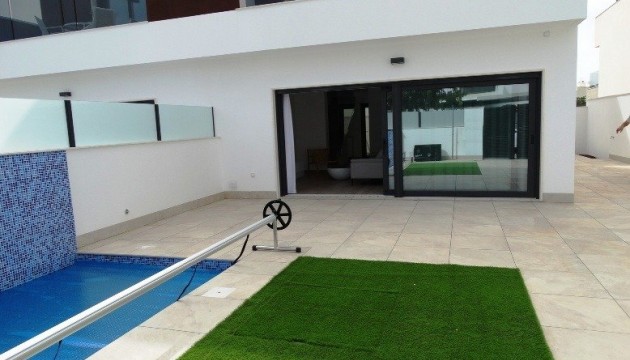 Nouvelle construction - Villas
 - Pilar de la Horadada - pueblo