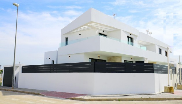 Nouvelle construction - Villas
 - Dolores - polideportivo