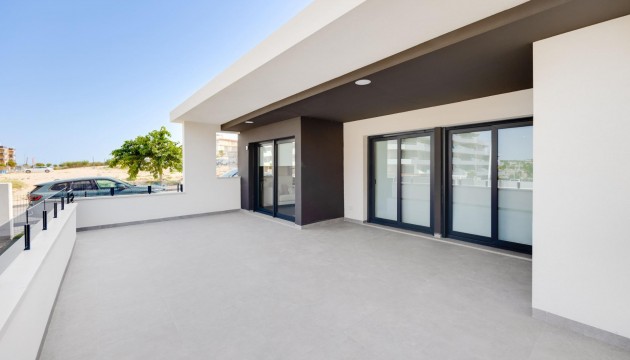 Nueva construcción  - Apartamento - San Miguel de Salinas - Pueblo