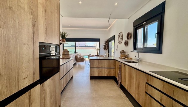 New Build - Villen
 - Rafal - polideportivo