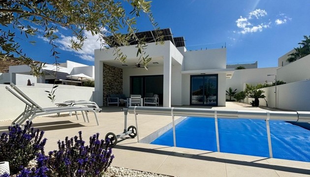 New Build - Villen
 - Benijofar - Pueblo