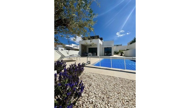 New Build - Villen
 - Benijofar - Pueblo