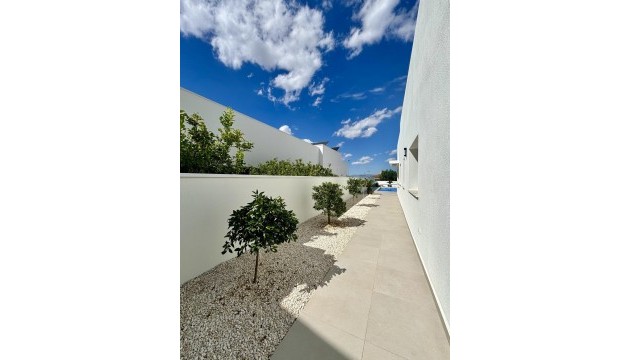 New Build - Villen
 - Benijofar - Pueblo