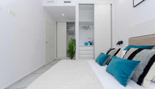 New Build - Villen
 - Torrevieja - Torretas