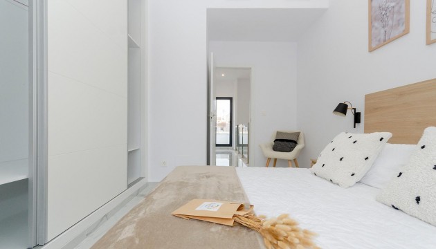 New Build - Villen
 - Torrevieja - Torretas