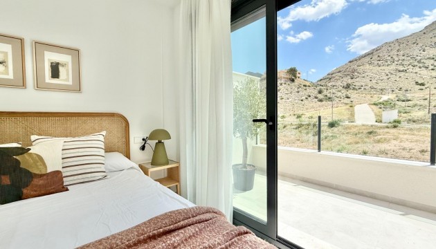 Nouvelle construction - Maison de ville - Cox - San Fernando