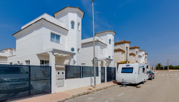 Nueva construcción  - Villas
 - San Fulgencio - El Oasis