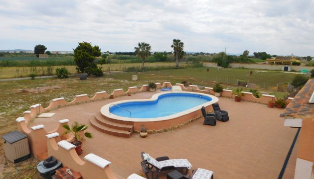 Revente - Villas
 - Dolores