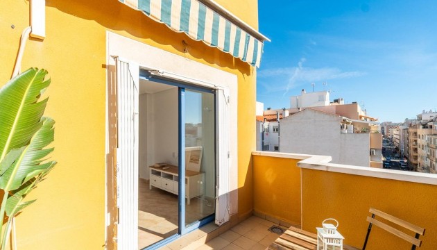Sale - Apartment - Torrevieja - Centro