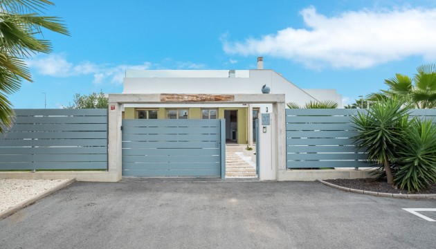 Resale - Villen
 - Vistabella Golf