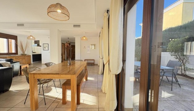 Revente - Villas
 - Altaona Golf and Country Village