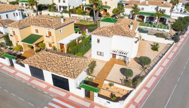 Revente - Villas
 - Altaona Golf and Country Village