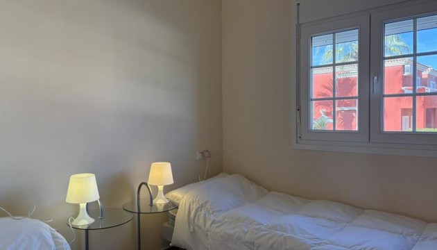 Resale - Villen
 - Altaona Golf and Country Village