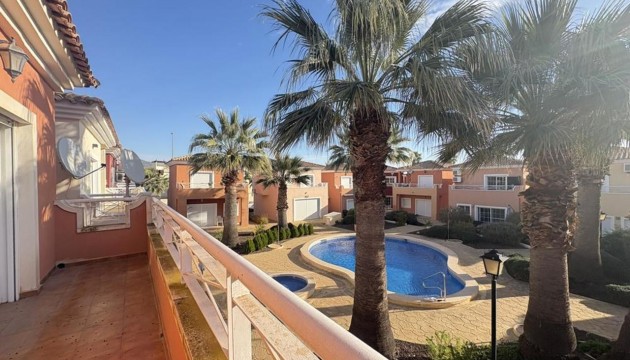 Resale - Villen
 - Altaona Golf and Country Village