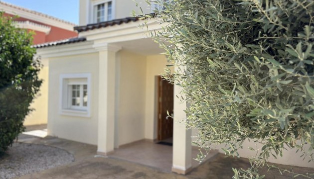 Revente - Villas
 - Altaona Golf and Country Village