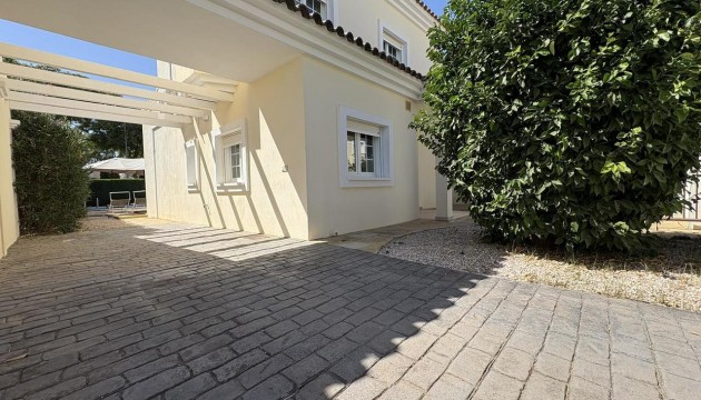 Revente - Villas
 - Altaona Golf and Country Village