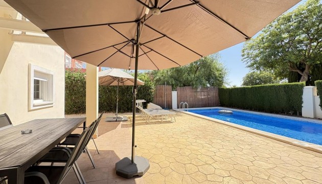 Revente - Villas
 - Altaona Golf and Country Village