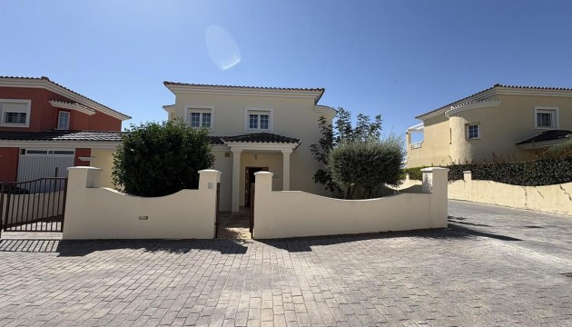 Revente - Villas
 - Altaona Golf and Country Village