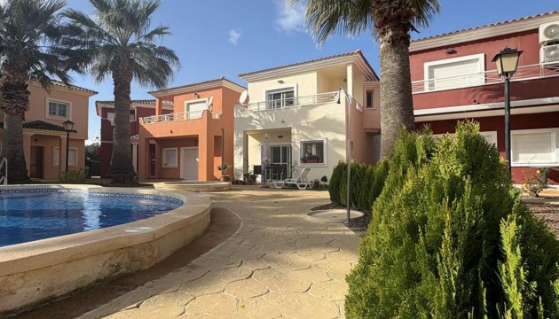 Resale - Villen
 - Altaona Golf and Country Village