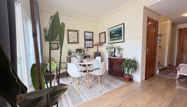 Resale - Villen
 - Altaona Golf and Country Village