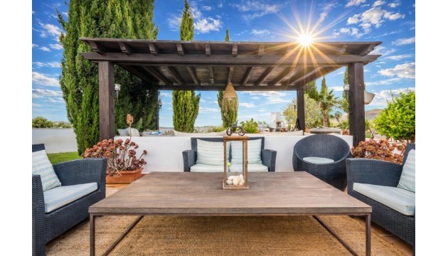 Resale - Villen
 - El Valle Golf Resort