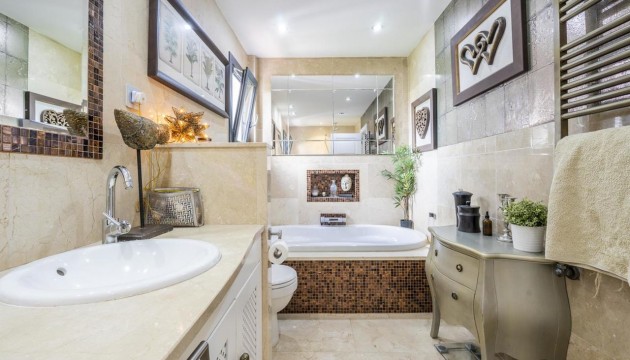 Resale - Villen
 - El Valle Golf Resort