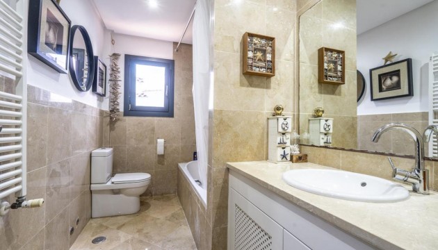 Resale - Villen
 - El Valle Golf Resort