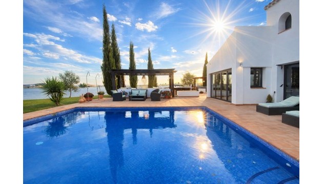 Resale - Villen
 - El Valle Golf Resort