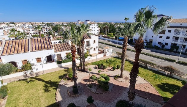 Sale - Apartment - Villamartin