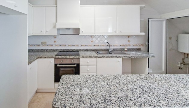 Resale - Townhouse - Villamartin