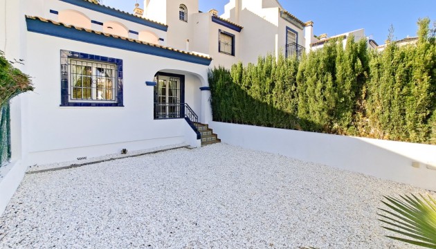 Resale - Townhouse - Villamartin